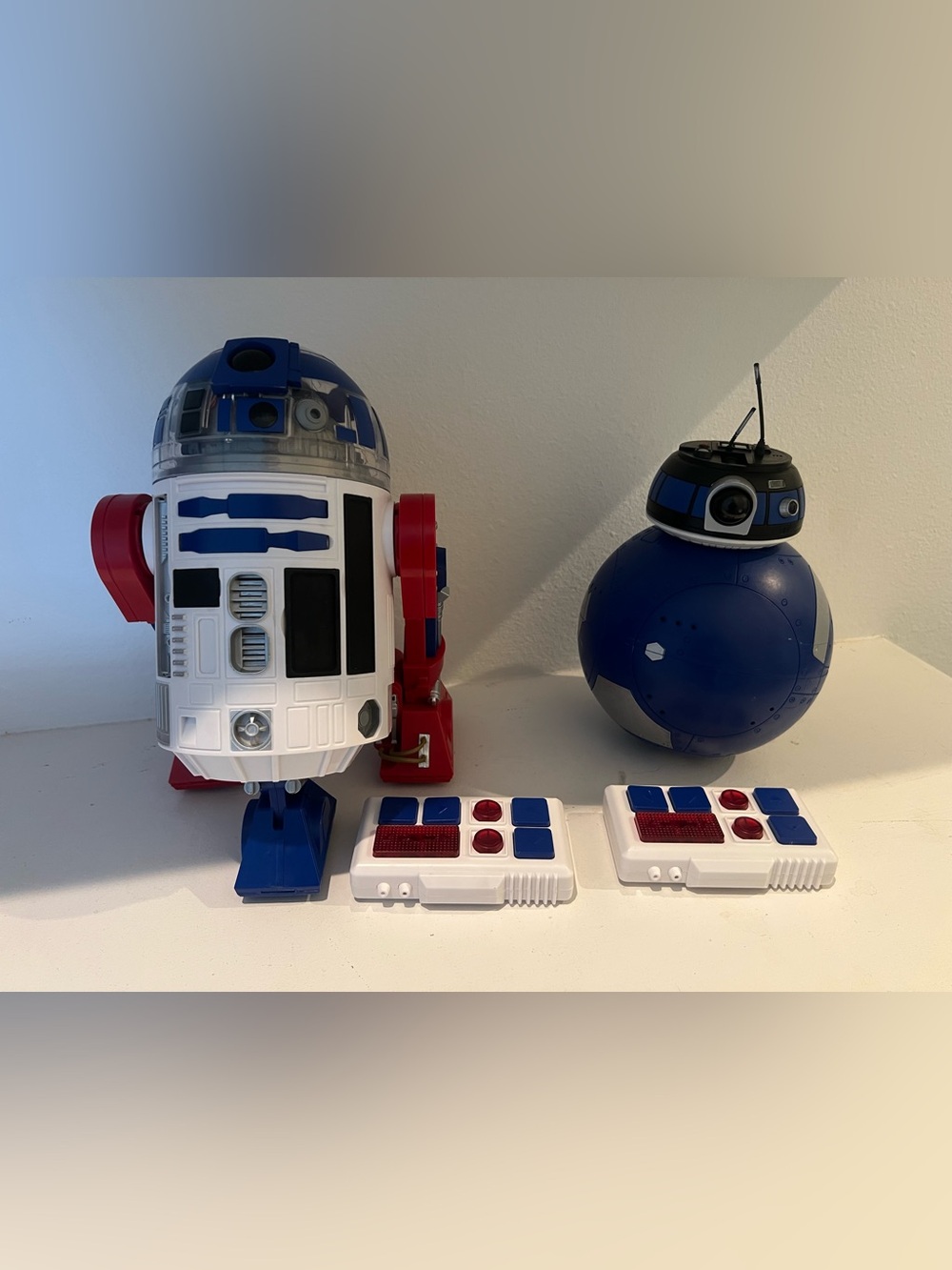 Droid Depot R2D2 & BB8 droids - set of 2
